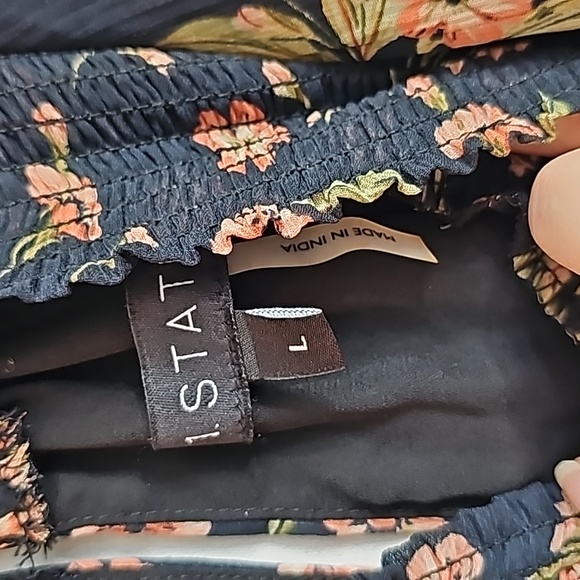 (8828) NWT 1. State top - Picture 2 of 4